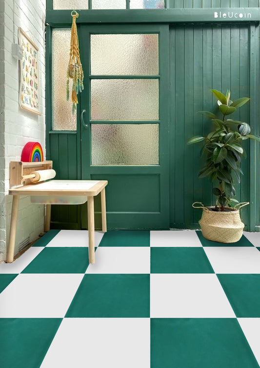 Como & White Checker Anti Slip Flooring